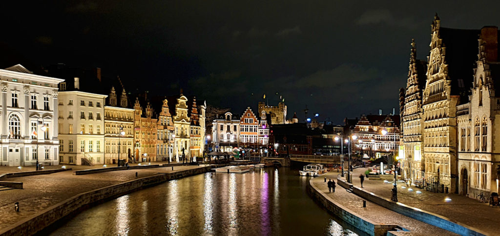 Belgien Gent Korenlei Graslei bei Nacht