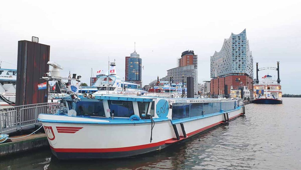 Blick auf die Elbphilharmonie