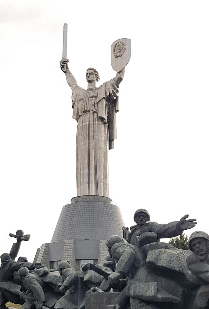 Mutter Heimat Statue in Kiew
